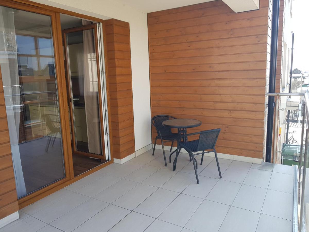Marina Jastarnia Apartamenty W Budynku Z Basenem Экстерьер фото